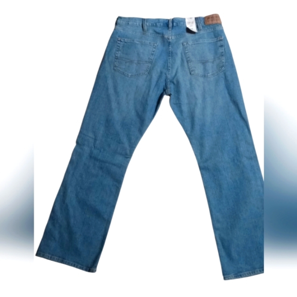 NWT Mens signature Levi Strauss blue jeans 36×30 Bootcut
